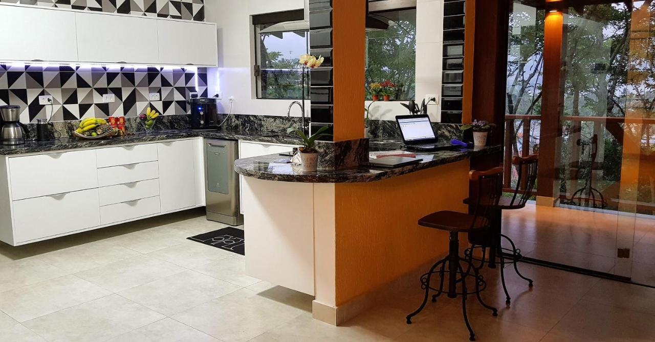 A Casa Bella - Guesthouse Ilhabela Dış mekan fotoğraf